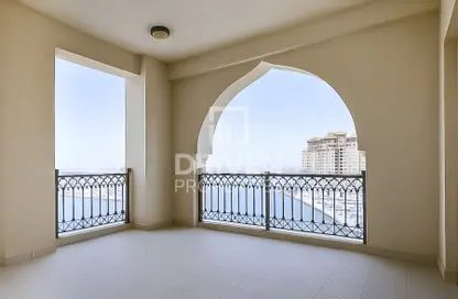 Apartment - 2 Bedrooms - 4 Bathrooms for rent in Marina Residences 5 - Marina Residences - Palm Jumeirah - Dubai