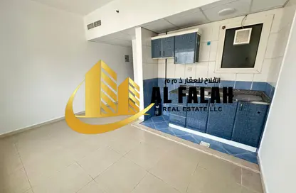 شقة - 1 حمام للايجار في شارع التعاون الجديد - التعاون - الشارقة