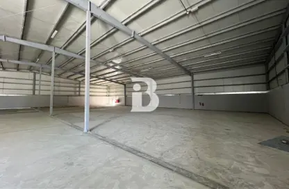Warehouse - Studio for rent in Dubai Investment Park 1 (DIP 1) - Dubai Investment Park (DIP) - Dubai