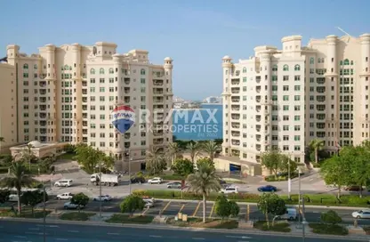 Apartment - 3 Bedrooms - 3 Bathrooms for rent in Al Hamri - Shoreline Apartments - Palm Jumeirah - Dubai