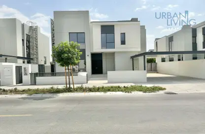 Villa - 5 Bedrooms - 6 Bathrooms for sale in Murooj Al Furjan - Al Furjan - Dubai
