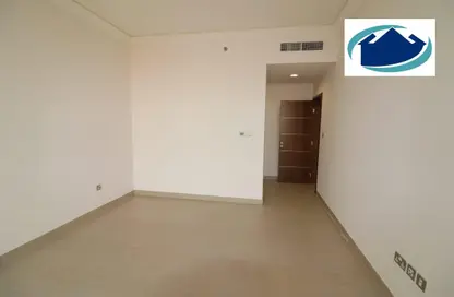 Empty Room image for: Apartment - 2 Bedrooms - 4 Bathrooms for rent in Corniche Road - Abu Dhabi, Image 1