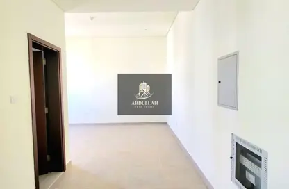 Apartment - Studio - 1 Bathroom for rent in Sarab 2 - Aljada - Sharjah