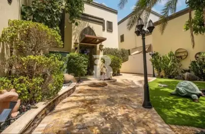Villa - 3 Bedrooms - 4 Bathrooms for sale in Regional - Jumeirah Park - Dubai