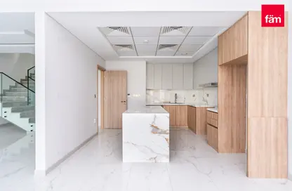 Villa - 5 Bedrooms - 4 Bathrooms for rent in West Village - Al Furjan - Dubai