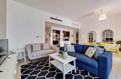 Apartment - 2 Bedrooms - 2 Bathrooms for rent in Rimal 1 - Rimal - Jumeirah Beach Residence - Dubai