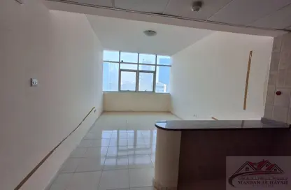 شقة - 1 حمام للبيع في برج لؤلؤة الخليج - النهدة - الشارقة