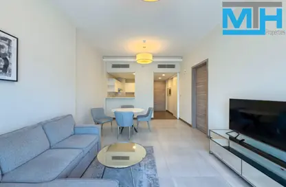 Apartment - 1 Bedroom - 2 Bathrooms for sale in SOL Bay - Business Bay - Dubai
