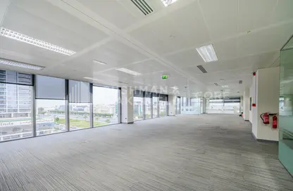 مكتب - استوديو للايجار في شارع الخليج العربي - البطين - أبوظبي