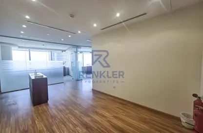 Office Space - Studio - 1 Bathroom for rent in Gold Tower (Au Tower) - JLT Cluster I - Jumeirah Lake Towers - Dubai