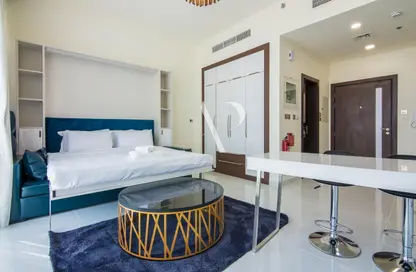 صورة لـ غرفة- غرفة النوم شقة - 1 حمام للايجار في مركلز تاور من دانوب - ارجان - دبي ، صورة رقم 1
