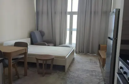 شقة - 1 حمام للبيع في عزيزي ستار - الفرجان - دبي