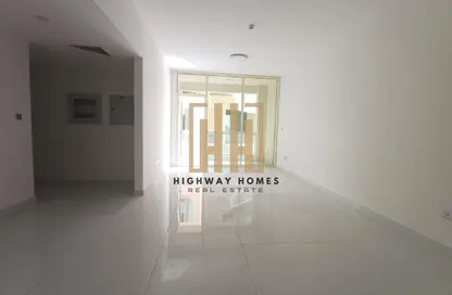 Apartment - 2 Bedrooms - 2 Bathrooms for rent in Muwaileh 29 Building - Muwaileh - Sharjah