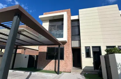 Townhouse - 3 Bedrooms - 4 Bathrooms for rent in Rochester - DAMAC Hills - Dubai