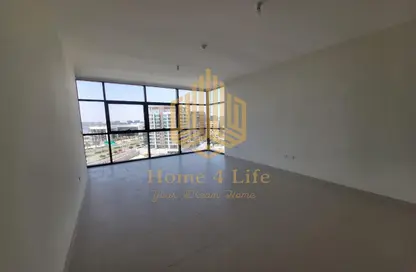 Empty Room image for: Apartment - 1 Bedroom - 2 Bathrooms for sale in The View - Al Raha Beach - Abu Dhabi, Image 1