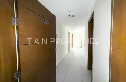 شقة - غرفة نوم - 2 حمامات للايجار في بناية الوليد - قرية الجميرا سركل - دبي