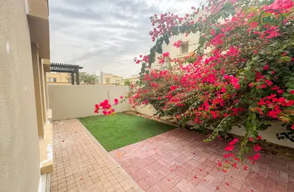 فيلا - 2 غرف نوم - 3 حمامات للايجار في الينابيع 14 - الينابيع - دبي
