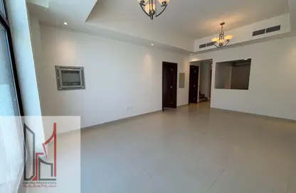 فيلا - 4 غرف نوم - 5 حمامات للايجار في الحقول - المنطقة 11 - مدينة الشيخ محمد بن راشد - دبي