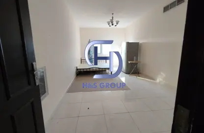 Apartment - 1 Bedroom - 1 Bathroom for rent in Muwailih Building - Muwaileh - Sharjah