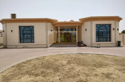 Villa - 3 Bedrooms - 4 Bathrooms for rent in Al Khawaneej 1 - Al Khawaneej - Dubai