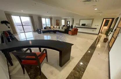 شقة - 3 غرف نوم - 5 حمامات للايجار في مرجان 4 - مرجان - جميرا بيتش ريزيدنس - دبي