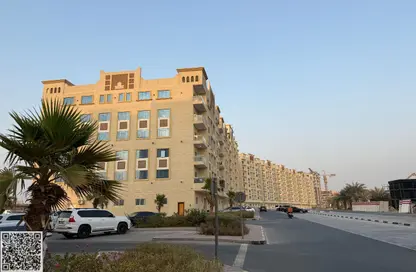 شقة - 2 غرف نوم - 3 حمامات للبيع في قرية الاميرة - الياسمين - عجمان