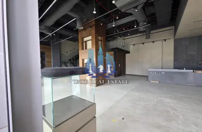 Retail - Studio - 1 Bathroom for rent in Al Bateen - Abu Dhabi