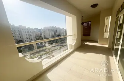 Balcony image for: Apartment - 2 Bedrooms - 4 Bathrooms for rent in Al Msalli - Shoreline Apartments - Palm Jumeirah - Dubai, Image 1