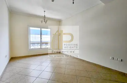 Apartment - 1 Bedroom - 1 Bathroom for rent in Metro Building - Al Barsha 1 - Al Barsha - Dubai