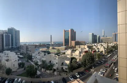 Apartment - 2 Bedrooms - 2 Bathrooms for rent in Areej Tower - Zayed the First Street - Al Khalidiya - Abu Dhabi