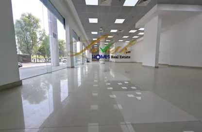Show Room - Studio - 2 Bathrooms for rent in Al Jaheli - Al Ain