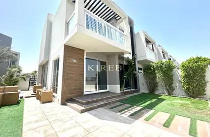 Townhouse - 4 Bedrooms - 4 Bathrooms for rent in Royal Park - Jumeirah Park - Dubai