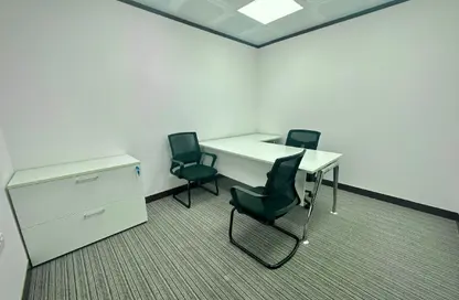 مكتب - استوديو - 4 حمامات للايجار في برج مدينة زايد - منطقة المرور - أبوظبي