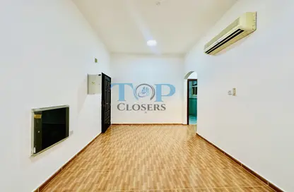 Apartment - 1 Bedroom - 1 Bathroom for rent in Civic Center - Al Jimi - Al Ain