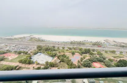 Apartment - 3 Bedrooms - 4 Bathrooms for rent in Wave tower - Corniche Road - Abu Dhabi