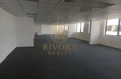 Full Floor - Studio - 1 Bathroom for rent in Arenco Offices - Dubai Investment Park (DIP) - Dubai