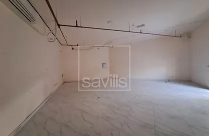 محل - استوديو للايجار في المنطقة الصناعية رقم 6 - المنطقة الصناعية بالشارقة - الشارقة
