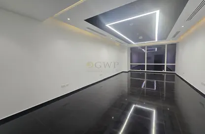 Office Space - Studio - 2 Bathrooms for rent in Tamani Art Tower - Business Bay - Dubai