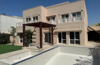 Villa - 4 Bedrooms - 5 Bathrooms for rent in Meadows 1 - Meadows - Dubai