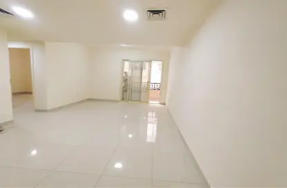 Empty Room image for: Apartment - 1 Bedroom - 2 Bathrooms for rent in Muwaileh 29 Building - Muwaileh - Sharjah, Image 1