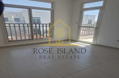 Townhouse - 2 Bedrooms - 3 Bathrooms for rent in Waterfall District - Al Ghadeer - Abu Dhabi