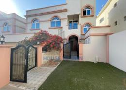 Villa - 5 bedrooms - 4 bathrooms for rent in Al Nahyan - Abu Dhabi
