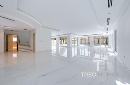 Villa - 5 Bedrooms - 6 Bathrooms for sale in Legacy - Jumeirah Park - Dubai