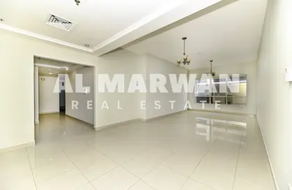 Empty Room image for: Apartment - 3 Bedrooms - 4 Bathrooms for rent in Robot Park Tower - Al Khan - Sharjah, Image 1