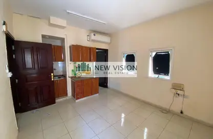 Apartment - Studio - 1 Bathroom for rent in Al Nabaa Building - Al Naba'ah - Al Sharq - Sharjah