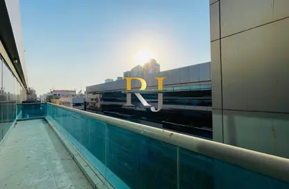 Apartment - 3 Bedrooms - 4 Bathrooms for rent in Silver Sands 2 - Mankhool - Bur Dubai - Dubai