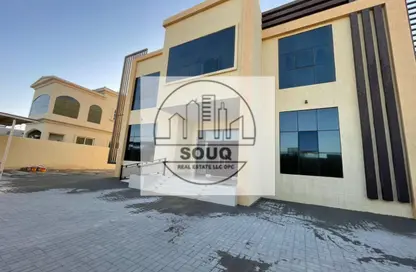 فيلا - 5 غرف نوم - 7 حمامات للايجار في الرفاع - رأس الخيمة