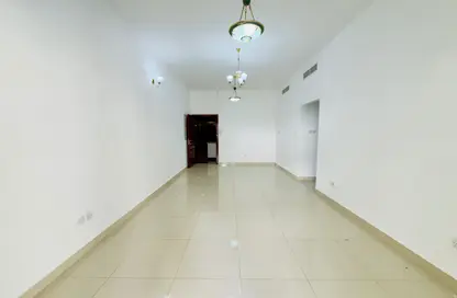 Apartment - 2 Bedrooms - 2 Bathrooms for rent in Mankhool Building - Mankhool - Bur Dubai - Dubai