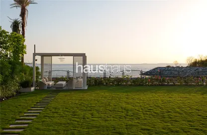 Villa - 5 Bedrooms - 7 Bathrooms for sale in Sur La Mer - La Mer - Jumeirah - Dubai Villa - 5 Bedrooms - 7 Bathrooms for sale in Sur La Mer - La Mer - Jumeirah - Dubai
