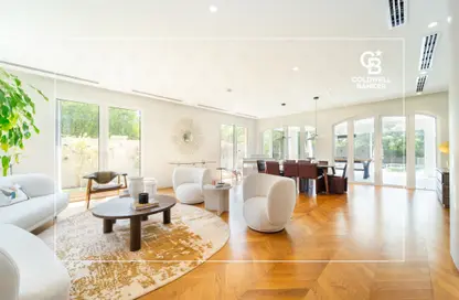 Villa - 5 Bedrooms - 6 Bathrooms for rent in Legacy - Jumeirah Park - Dubai